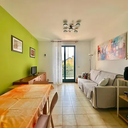 Serenity Apartment- 公寓 *